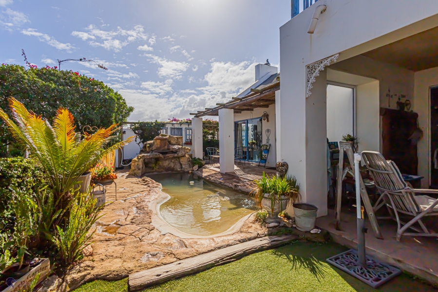 4 Bedroom Property for Sale in Blue Lagoon Western Cape